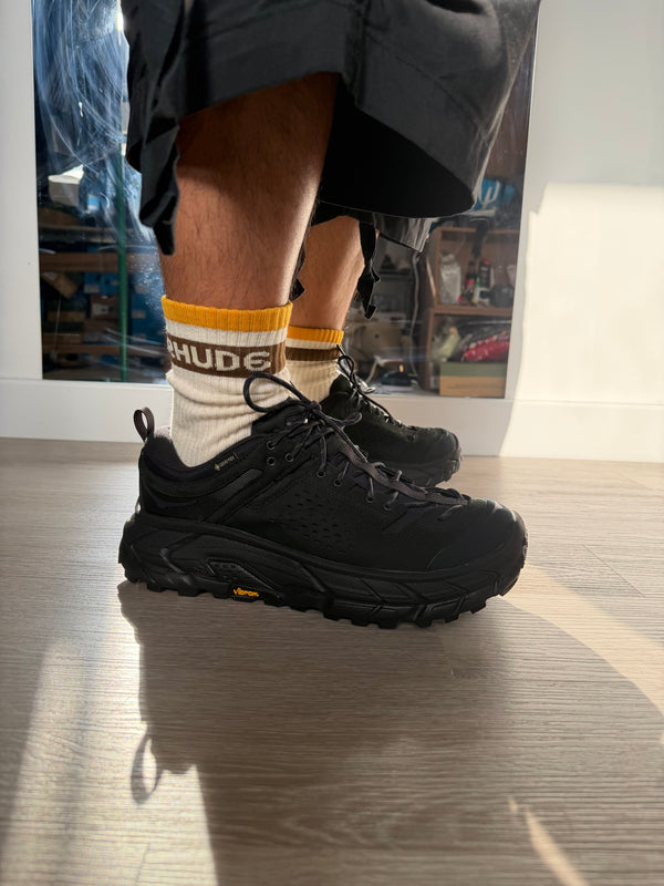 現貨 Hoka Tor Ultra Lo Gore Tex Black