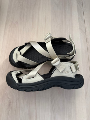 KEEN Zerraport II Women — Silver Birch / Black