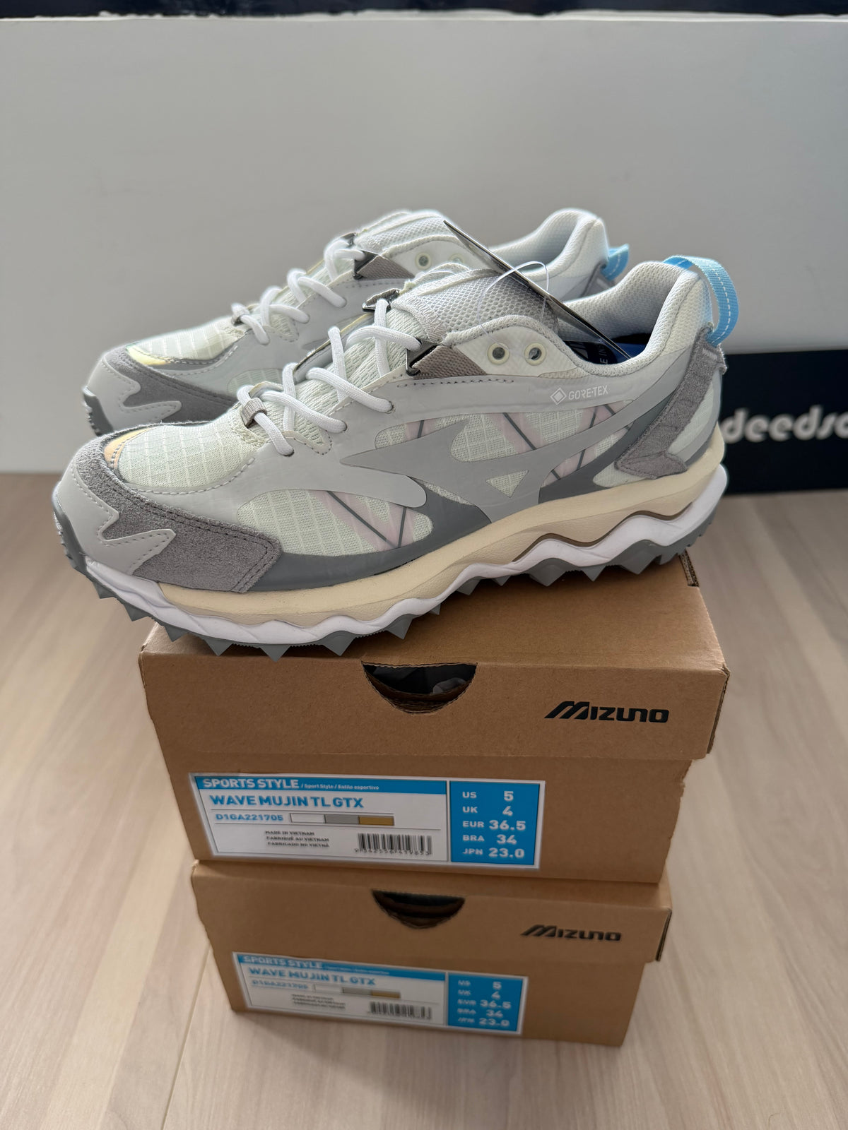 Mizuno Unisex Wave Mujin TL GTX Off White / Light Grey