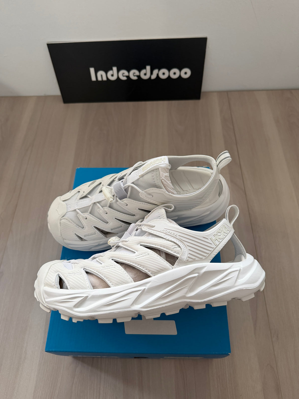 半價優惠 Hoka Unisex Hopara White 一代