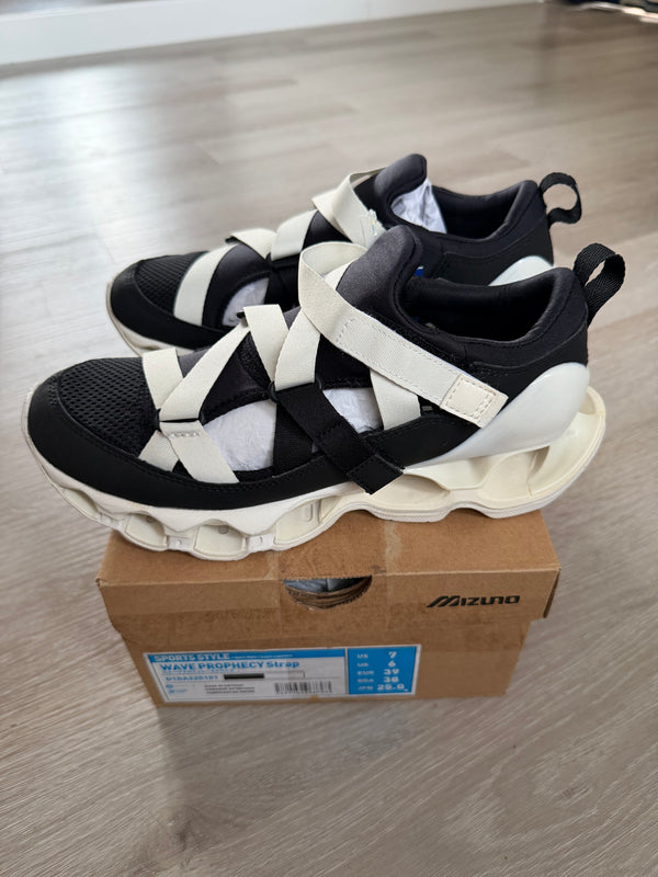 現貨 優惠 Mizuno Unisex Wave Prophecy Strap 黑白